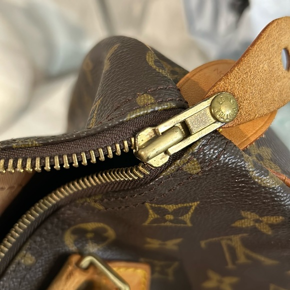 Authentic Louis Vuitton speedy 30 - Picture 16 of 17